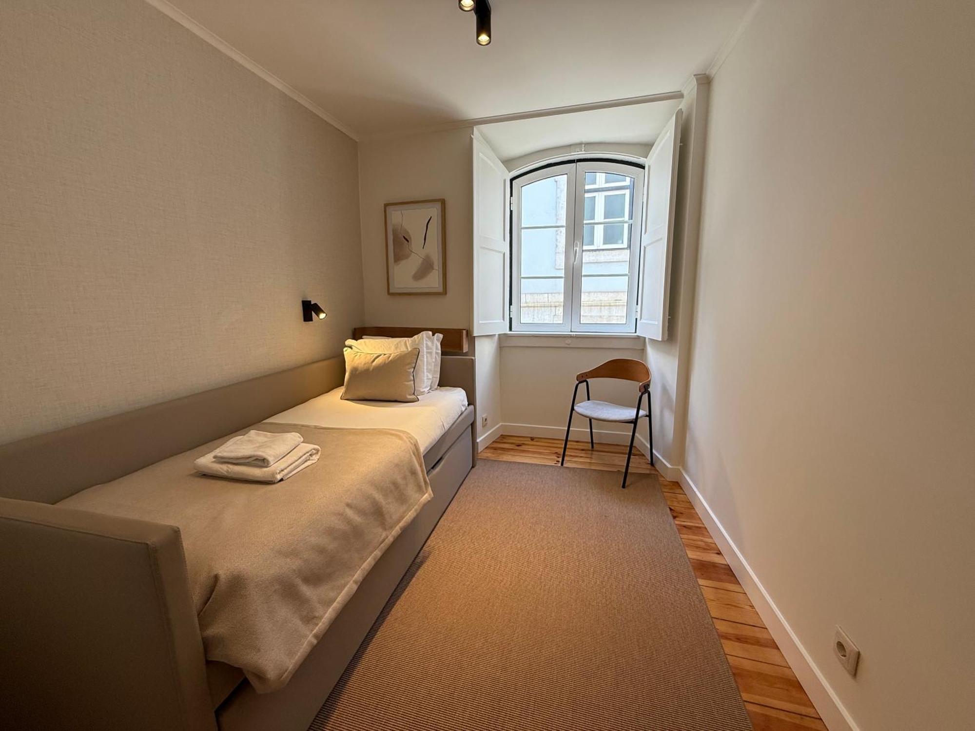 C1 Remodeld Beautiful Charming 2Br Apartment - Bairro Alto ลิสบอน ภายนอก รูปภาพ